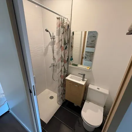Апартаменты Avec Grand Jardin Hotes Absents *
